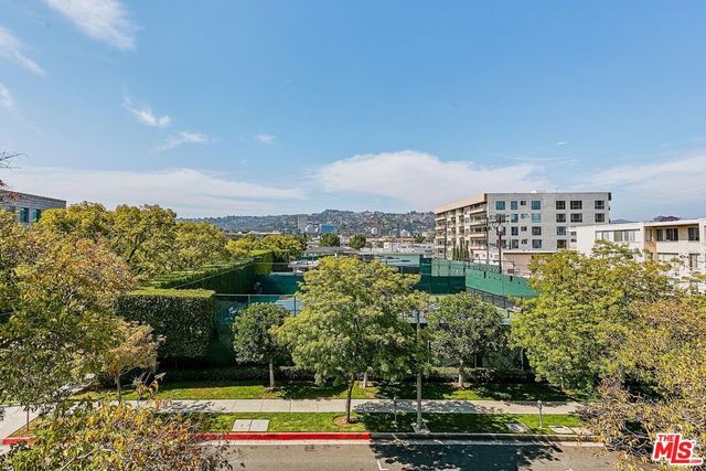 328 N Maple Drive 201, Beverly Hills, CA 90210