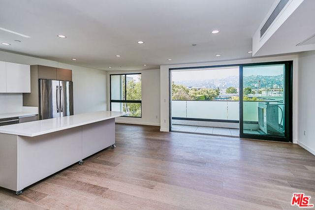 328 N Maple Drive 201, Beverly Hills, CA 90210