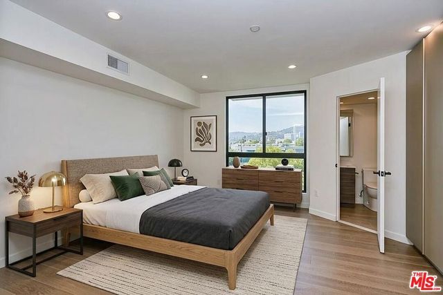 328 N Maple Drive 201, Beverly Hills, CA 90210