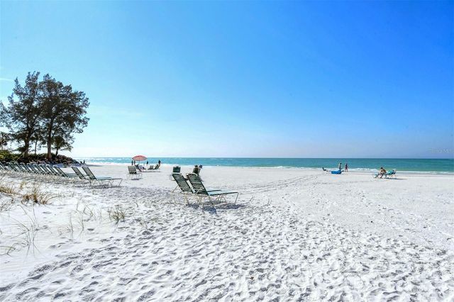 19 WHISPERING SANDS DRIVE 201, Sarasota, FL 34242