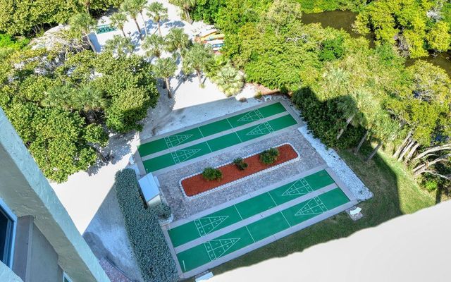 19 WHISPERING SANDS DRIVE 201, Sarasota, FL 34242