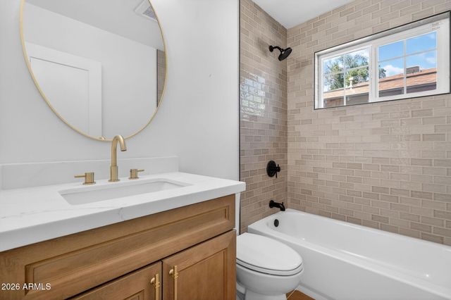 5724 N 13TH Place, Phoenix, AZ 85014