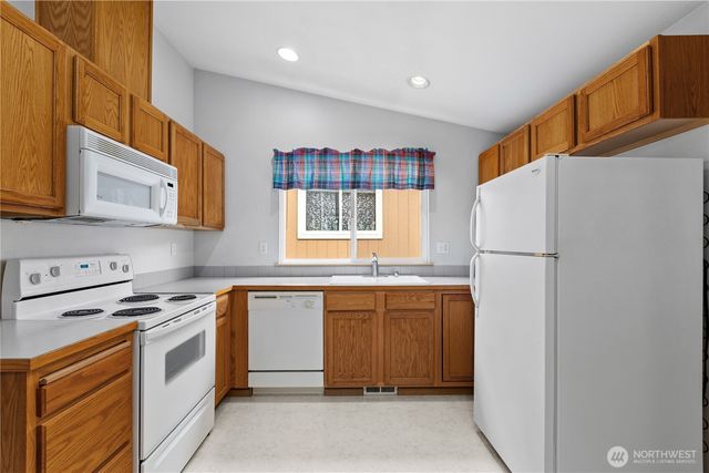 1218 184th Street Ct E, Spanaway, WA 98387