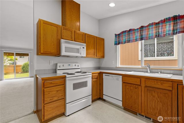 1218 184th Street Ct E, Spanaway, WA 98387