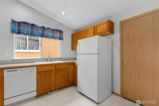 1218 184th Street Ct E, Spanaway, WA 98387