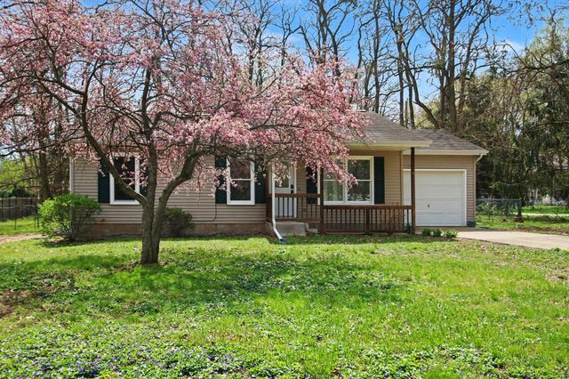 28161 58th Avenue, Paw Paw, MI 49079