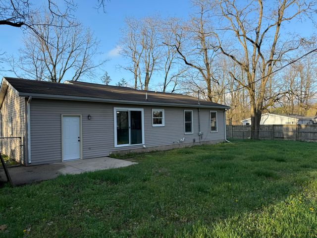 28161 58th Avenue, Paw Paw, MI 49079