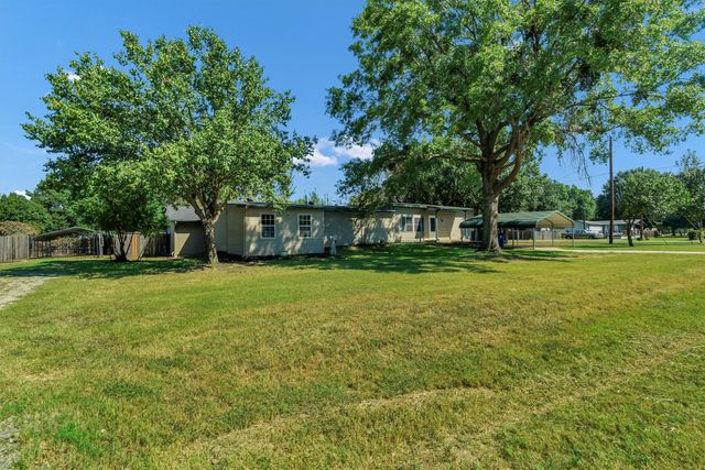 1941 Lariat Lane, Burleson, TX 76028