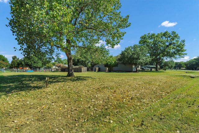 1941 Lariat Lane, Burleson, TX 76028