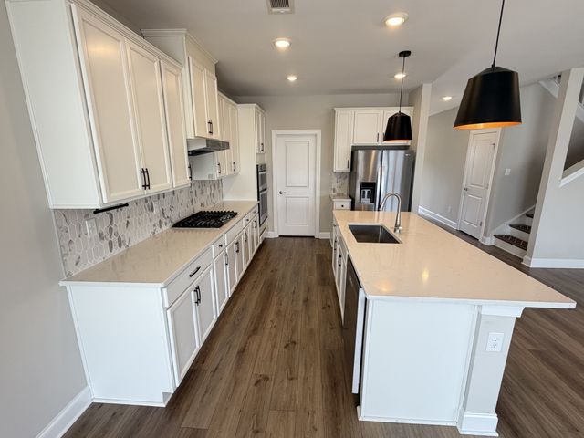 694 Castle Rd, Mount Juliet, TN 37122