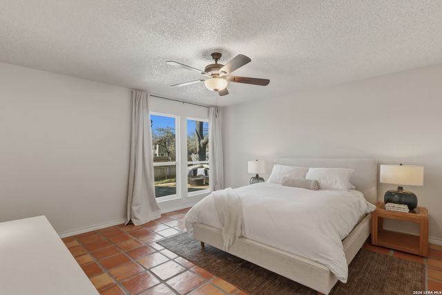 15127 Forest Country, San Antonio, TX 78232