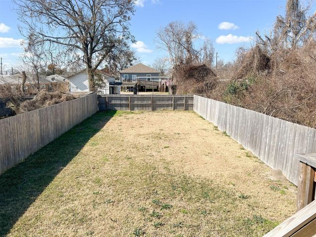 3407 Sakowitz Street A-B, Houston, TX 77026