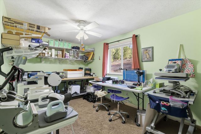 23612 N Hatch Rd, Colbert, WA 99005