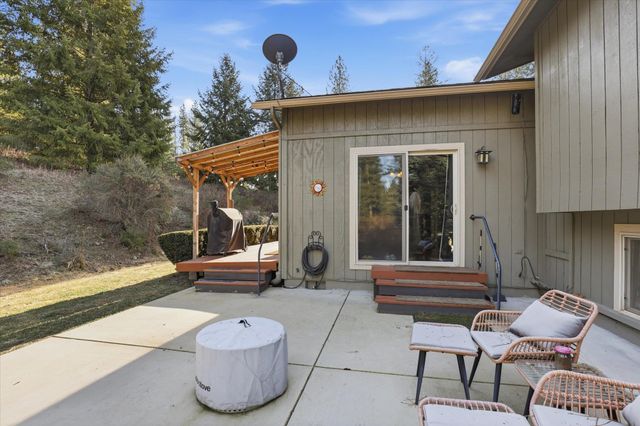 23612 N Hatch Rd, Colbert, WA 99005