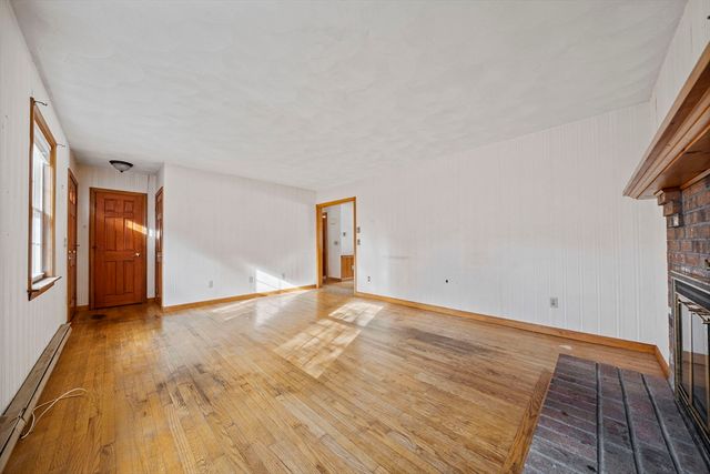 10 Upton Rd, Yarmouth, MA 02664