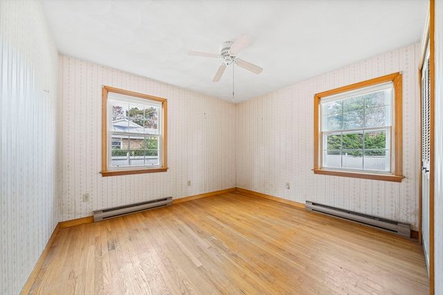 10 Upton Rd, Yarmouth, MA 02664