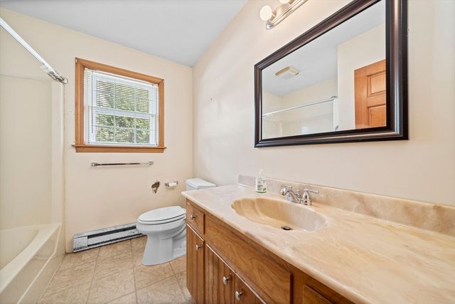 10 Upton Rd, Yarmouth, MA 02664