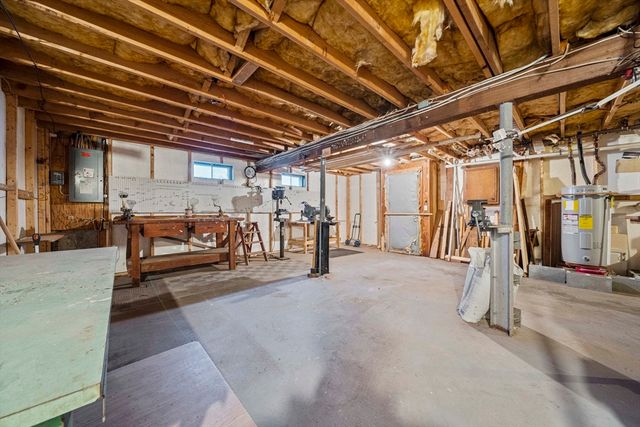 10 Upton Rd, Yarmouth, MA 02664