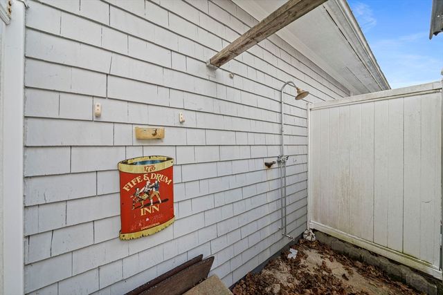 10 Upton Rd, Yarmouth, MA 02664