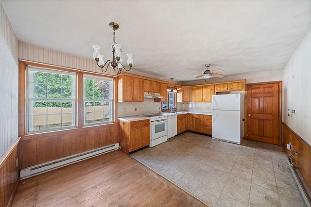 10 Upton Rd, Yarmouth, MA 02664