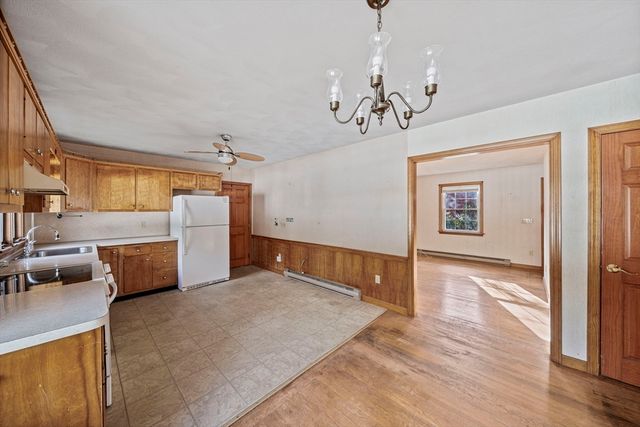 10 Upton Rd, Yarmouth, MA 02664