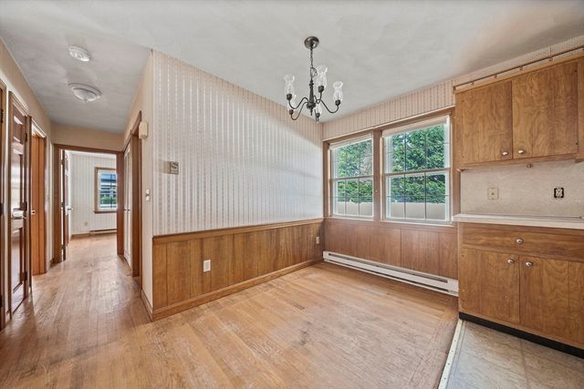 10 Upton Rd, Yarmouth, MA 02664