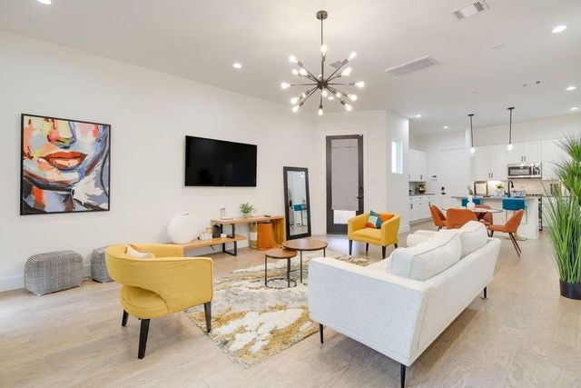 4706 Market Street, Houston, TX 77020