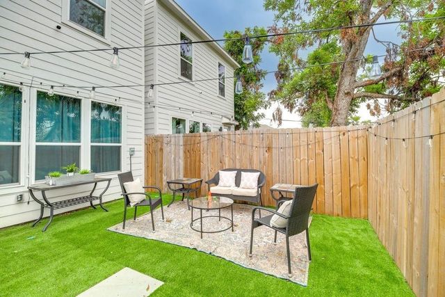 4706 Market Street, Houston, TX 77020