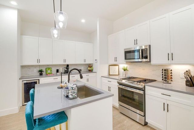 4706 Market Street, Houston, TX 77020