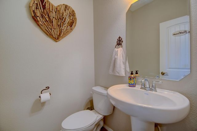 3100 Walsh Loop SE, Rio Rancho, NM 87124