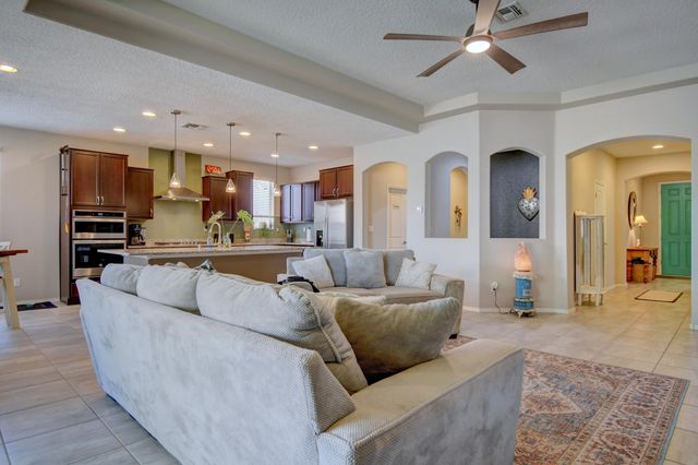 3100 Walsh Loop SE, Rio Rancho, NM 87124