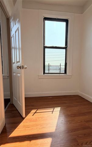 1840 Bronxdale Avenue APT 3, Bronx, NY 10462