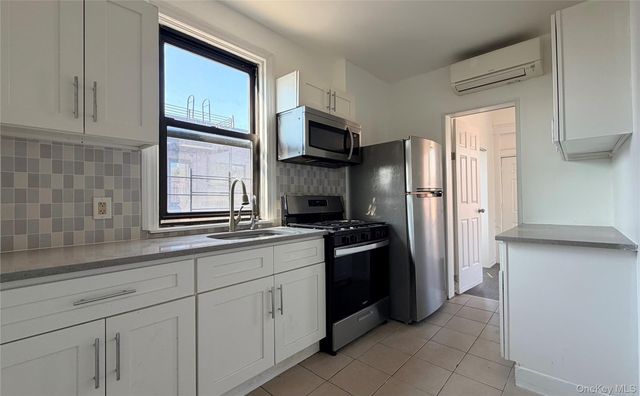 1840 Bronxdale Avenue APT 3, Bronx, NY 10462