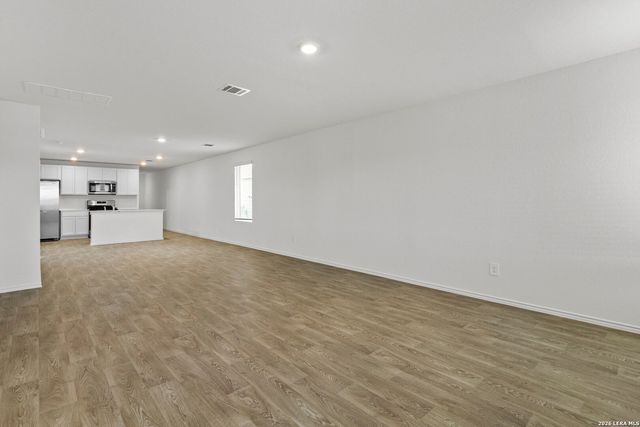 16039 Mahogany Way, Elmendorf, TX 78112