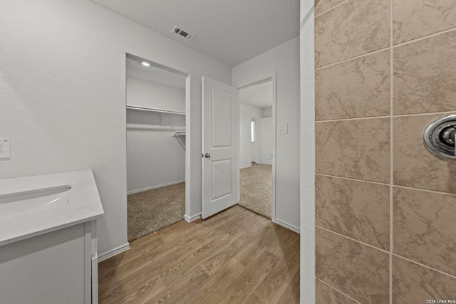 16039 Mahogany Way, Elmendorf, TX 78112