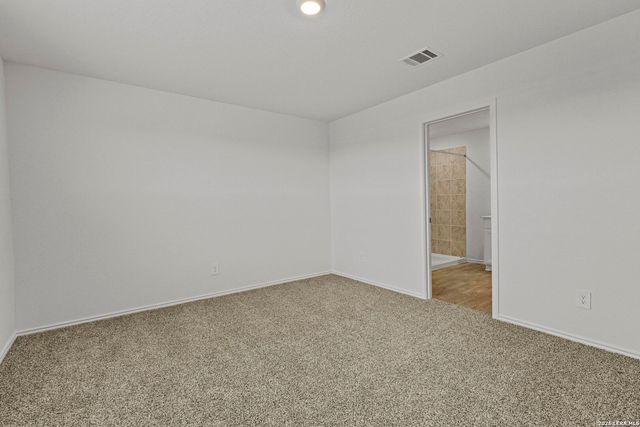 16039 Mahogany Way, Elmendorf, TX 78112