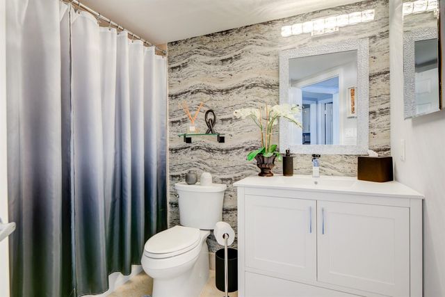 2001 N Ocean Boulevard Apt 1201, Fort Lauderdale, FL 33305