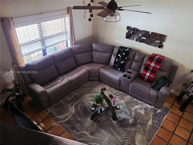4865 SW 64th Way, Davie, FL 33314