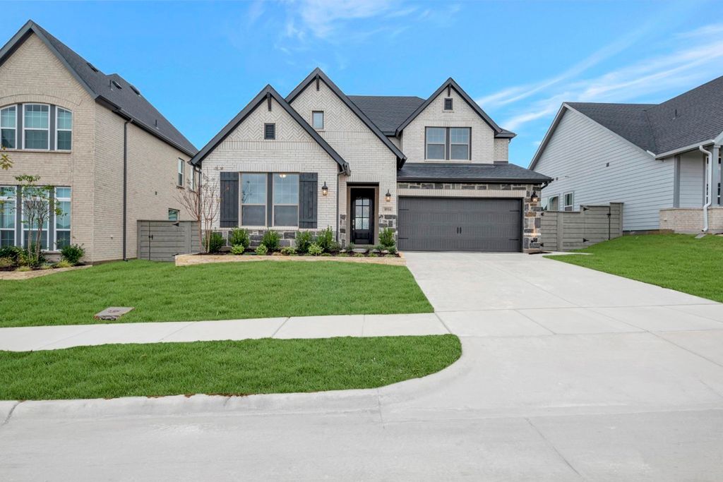 8916 Chestnut Lane, Justin, TX 76247 — exterior