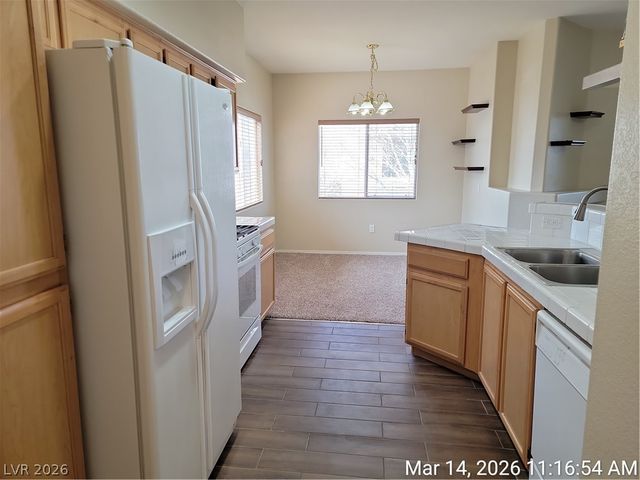 1050 East Cactus Avenue 2099, Las Vegas, NV 89183