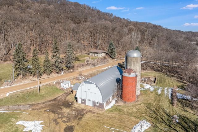 48050 Old River Bluff Road, Saint Peter, MN 56082