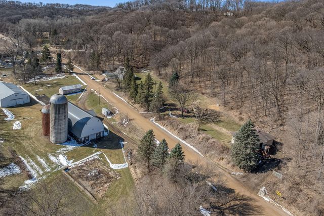 48050 Old River Bluff Road, Saint Peter, MN 56082