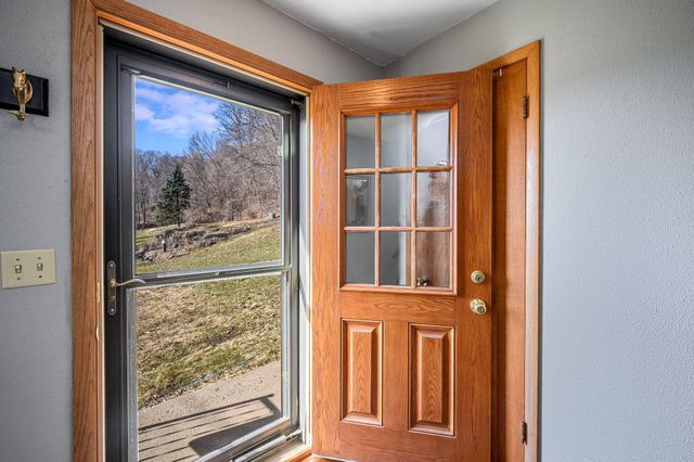 48050 Old River Bluff Road, Saint Peter, MN 56082