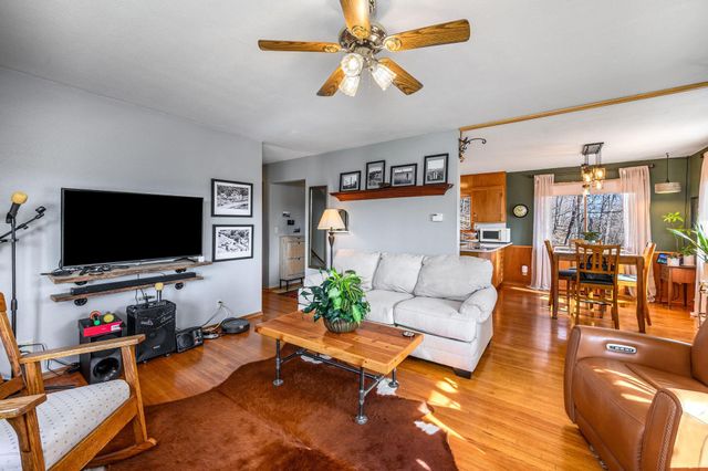 48050 Old River Bluff Road, Saint Peter, MN 56082