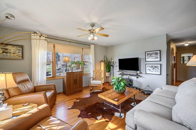 48050 Old River Bluff Road, Saint Peter, MN 56082