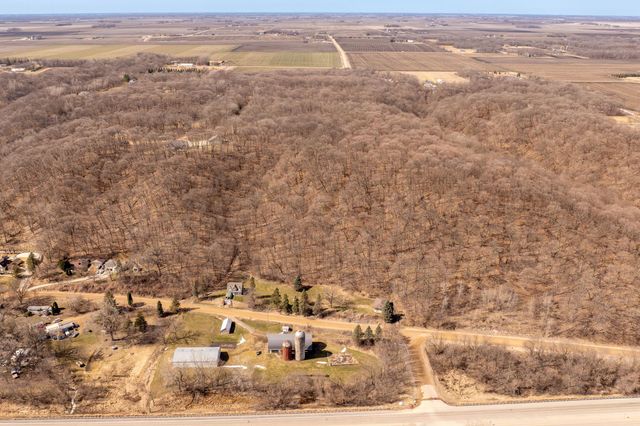 48050 Old River Bluff Road, Saint Peter, MN 56082