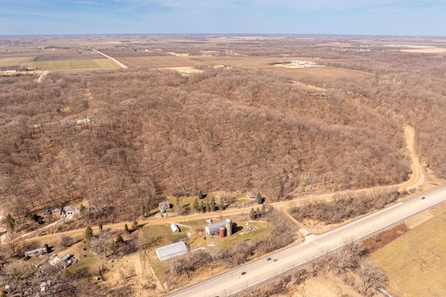 48050 Old River Bluff Road, Saint Peter, MN 56082