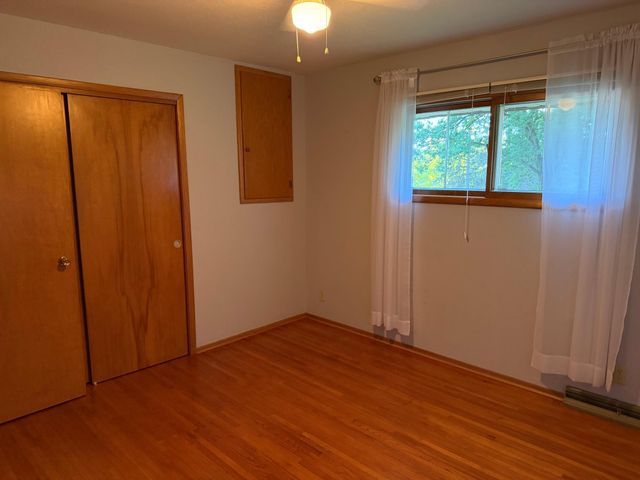 48050 Old River Bluff Road, Saint Peter, MN 56082