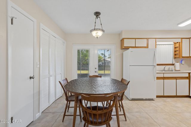 1848 Airport Circle, Panama City, FL 32405