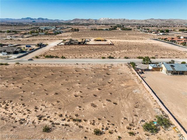 Raven, Las Vegas, NV 89139